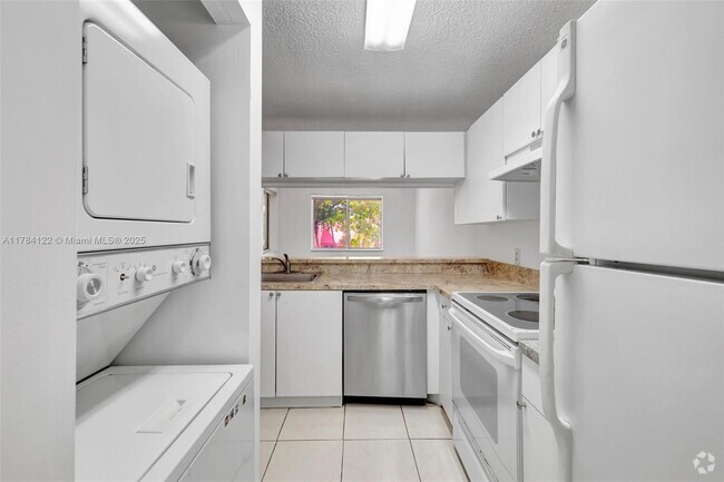 Building Photo - 930 Coral Club Dr Unit 930 Rental