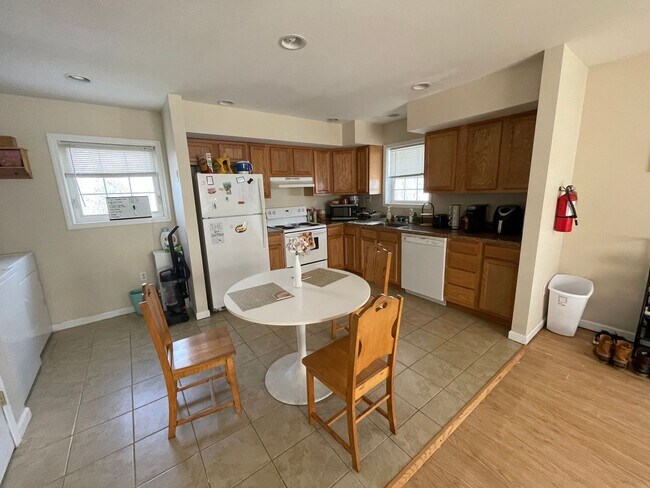 Photo - 644 Hudson St Unidad Apt 1