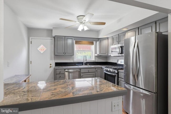 Photo - 169 Juniper Rd