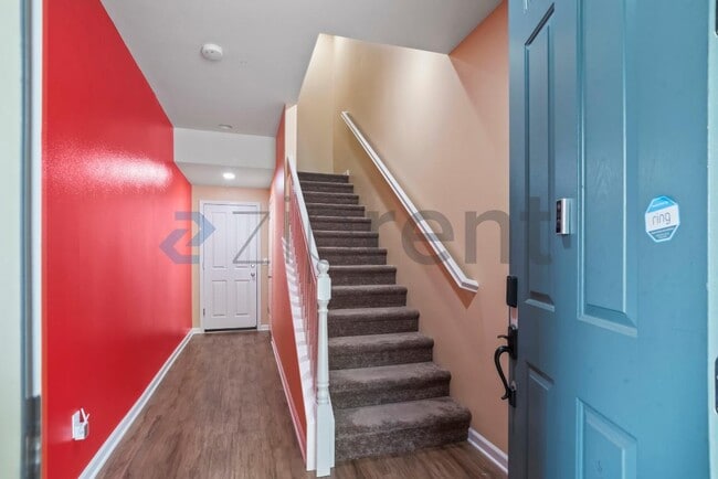 Photo - 1210 Coyote Creek Way