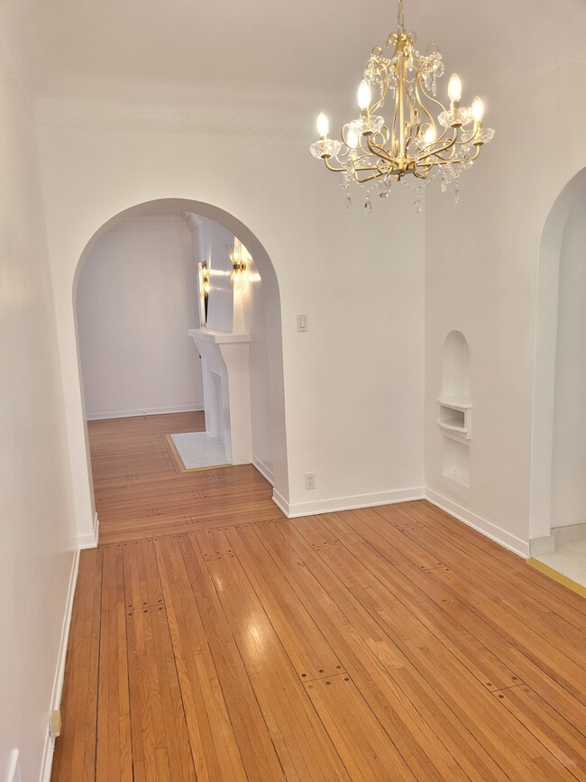 Photo - 405 S Crescent Dr