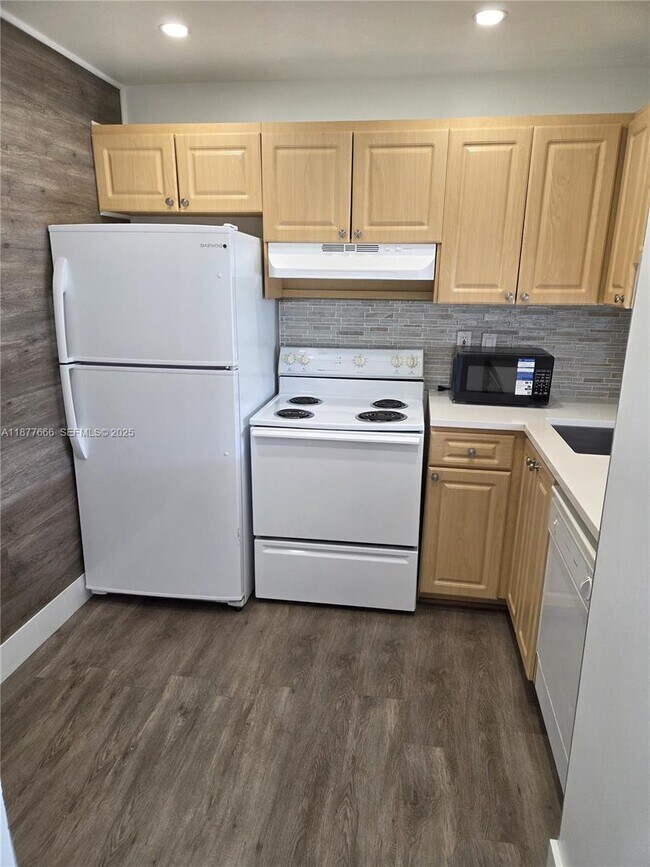 Photo - 9320 Fontainebleau Blvd Unit 513