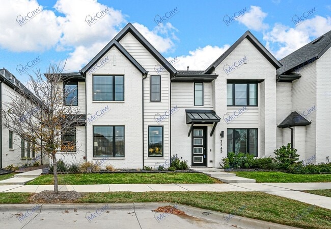 Building Photo - 7741 Reis Ln