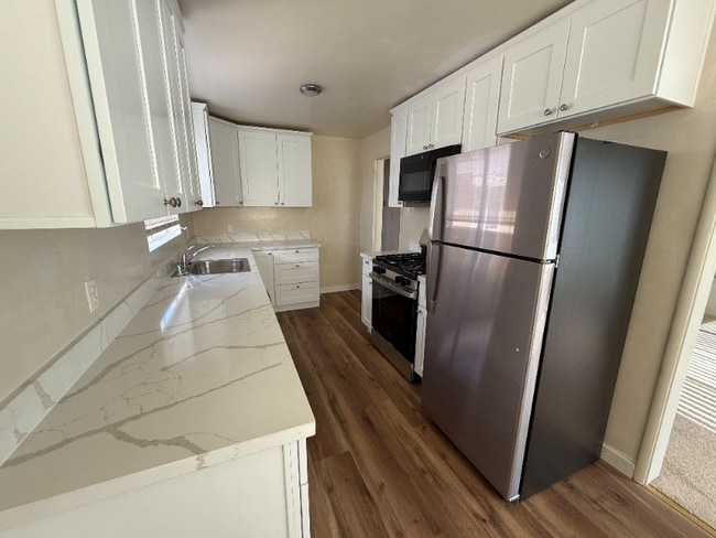 Photo - 1327 Ashby Ave Unidad C