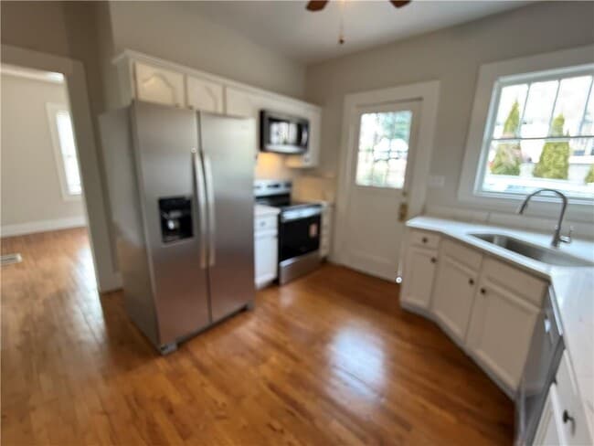 Photo - 620 Bradford St NW