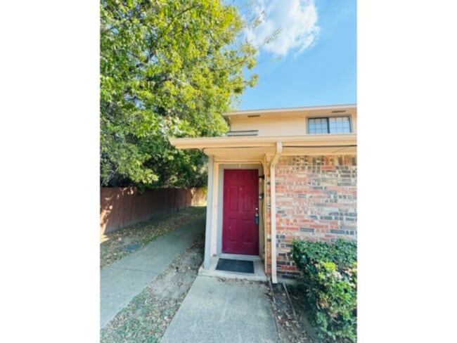 ***3 BEDROOM APARTMENT IN SEAGOVILLE*** - ... - ***3 BEDROOM APARTMENT IN SEAGOVILLE*** - ...