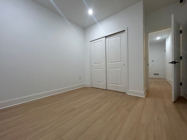 Photo - 612 N 39th St Unit 612 N 39th St 1