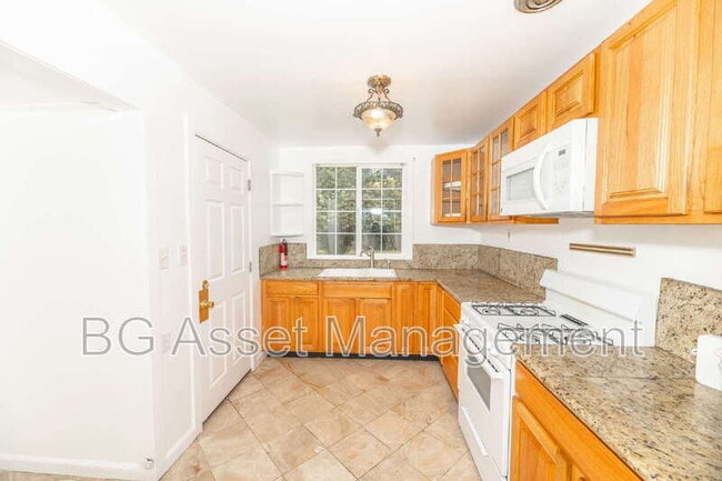Photo - 2829 Brook Way