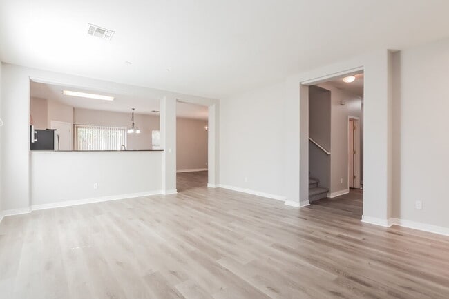 Photo - 59 W Calle Bayeta