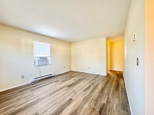 Photo - 609 Tipperary Dr