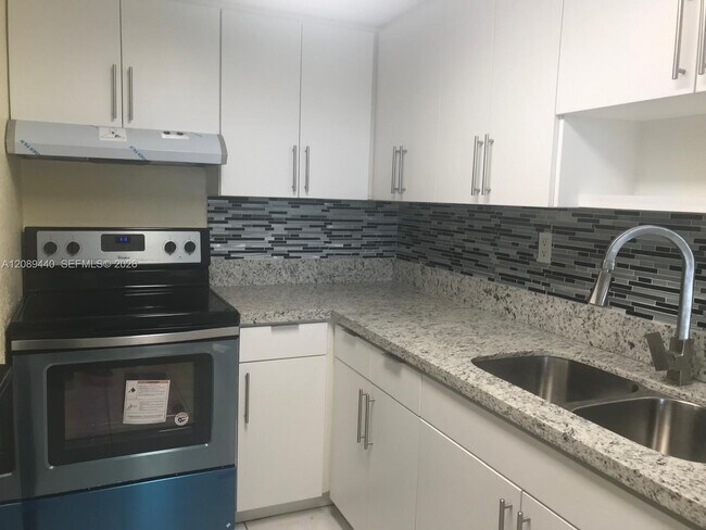 Photo - 1407 NE 56th St