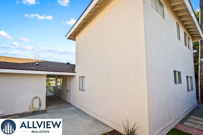 Photo - Gorgeous, updated 3 bed, 2 bath home in th...