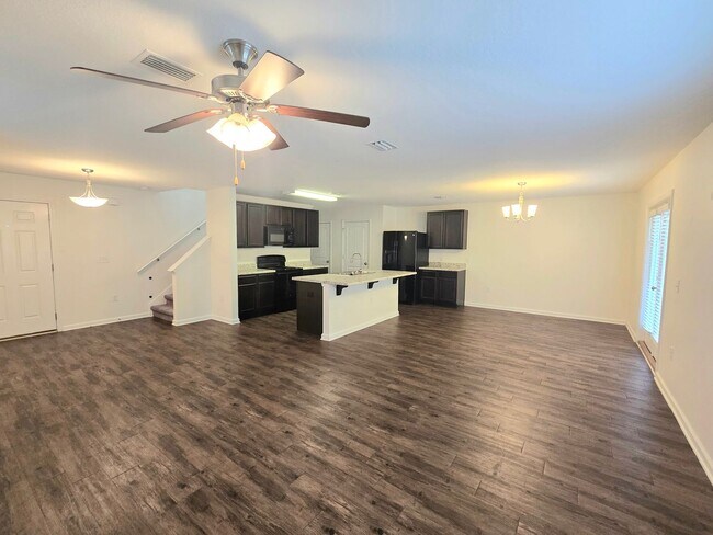 Photo - Charming 2-Story Home in Magnolia Bend