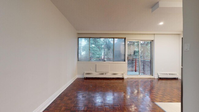 Photo - 765 Browns Line