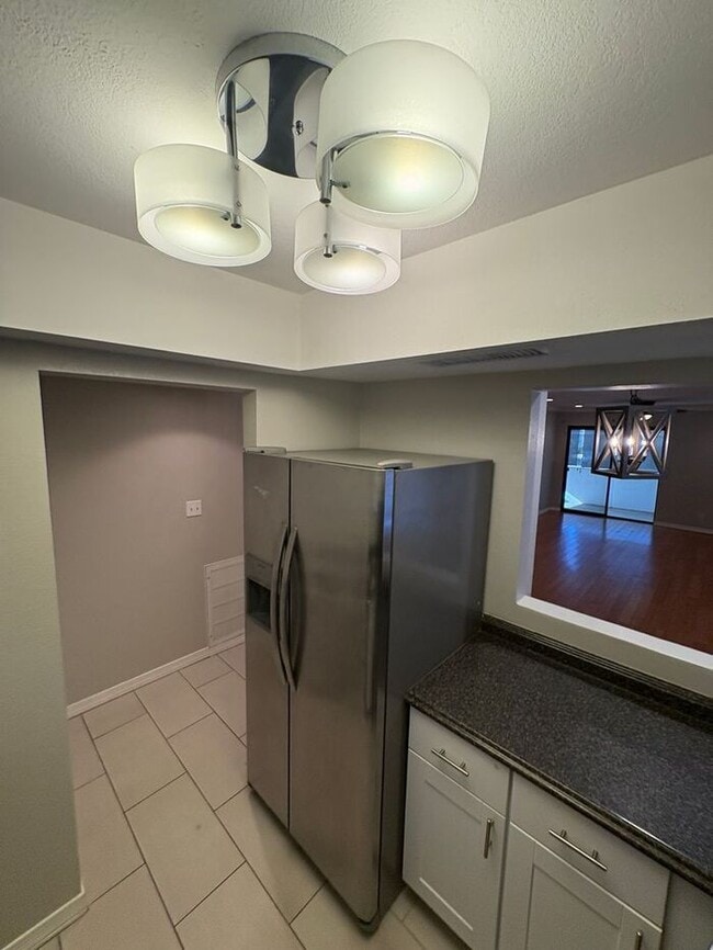 Photo - READY TO VIEW NOW!-HALF OFF FIRST MONTH RE...