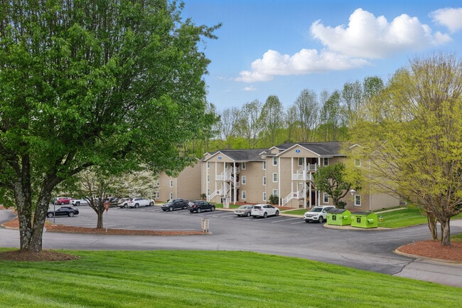 Woodfield Oaks Apartments