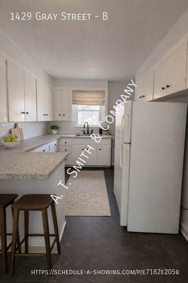 Photo - 1429 Gray St Unidad B