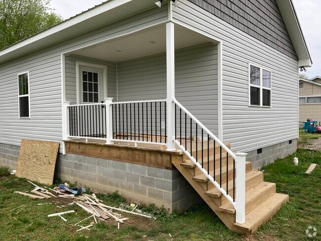 Building Photo - 506 2nd Ave S Rental