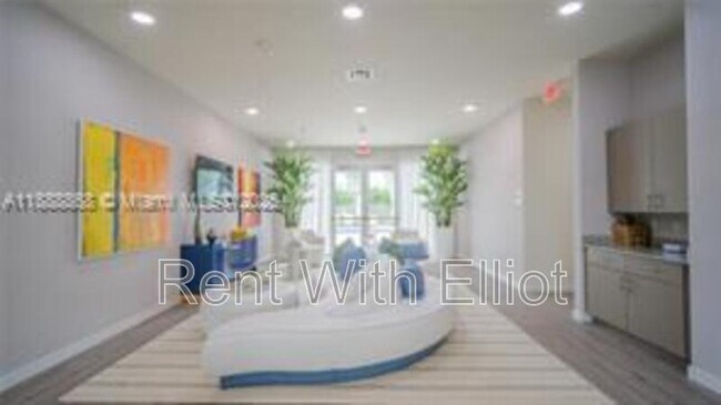 Photo - 610 NE 2nd St