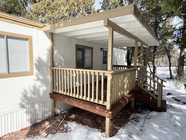 Photo - 2 br, 1 bath Mobile Home - 1031 West Laxton