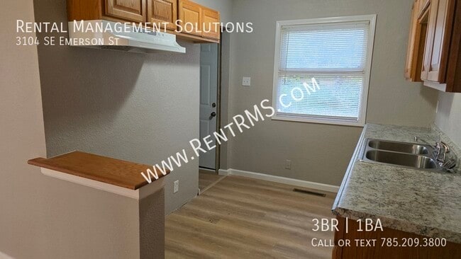Photo - 3104 SE Emerson St