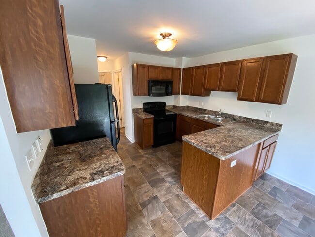 Photo - Cross Road Pines Apartments