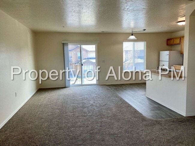 Photo - 1063 W Pine Ave
