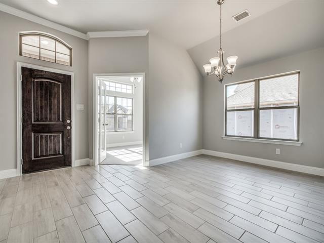 Photo - 512 Redbud Dr