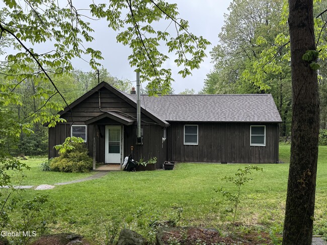 Building Photo - 41 Malloy Rd