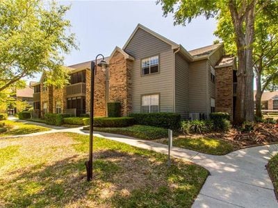 Afuera - 2500 Winding Creek Blvd Unidad B201