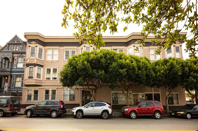 1585 Waller
