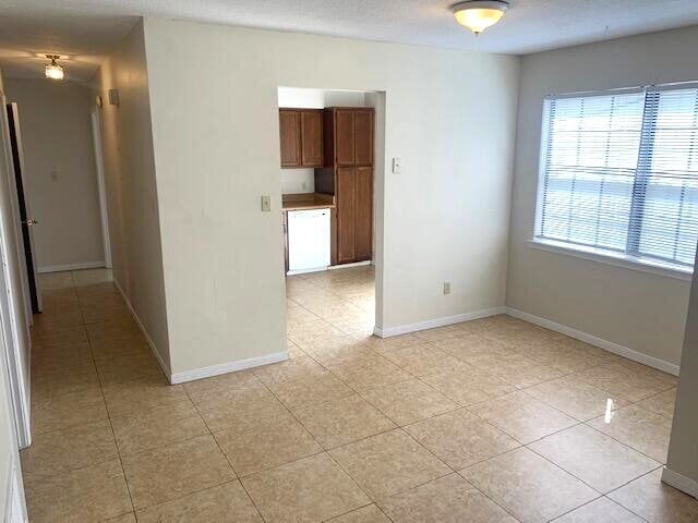 Photo - 1825 Hunters Path