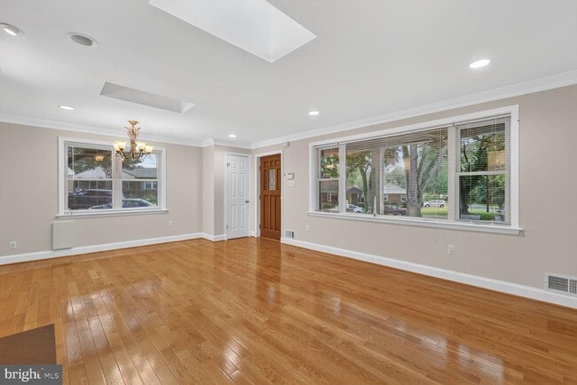 Photo - 1813 Florin St