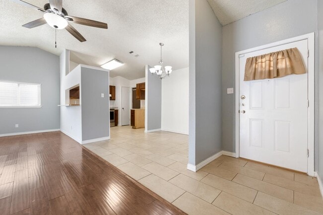 Photo - 5718 Champions Hill Dr