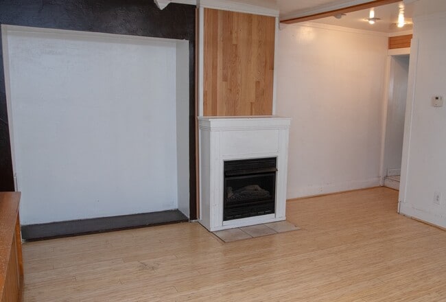 Photo - 1821 Edwards Wy