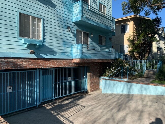 Photo - 3335 Keystone Ave Unit 3