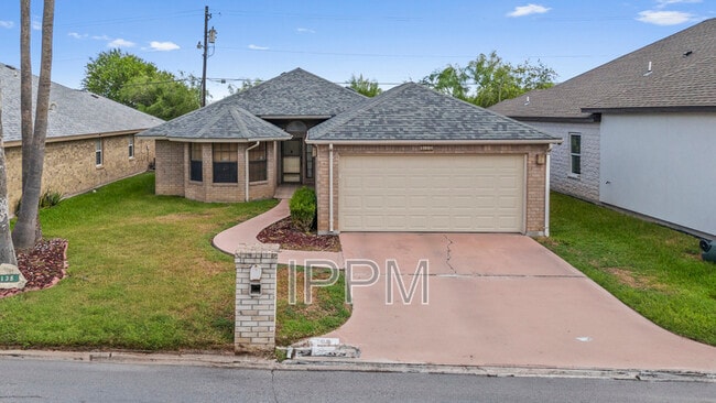 Photo - 138 Willow Cir