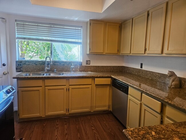 Photo - 219 N Adams St