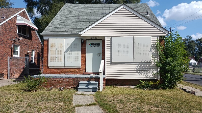 Photo - 20100 Lesure St Casa