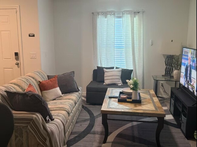 Photo - 400 Krassner Dr