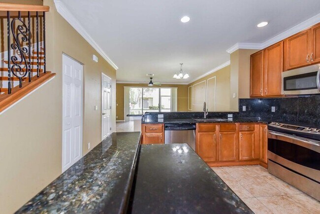 9687 Lago Dr