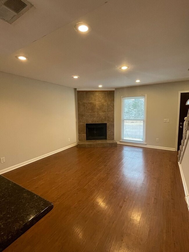 Photo - 724 W Due West Ave