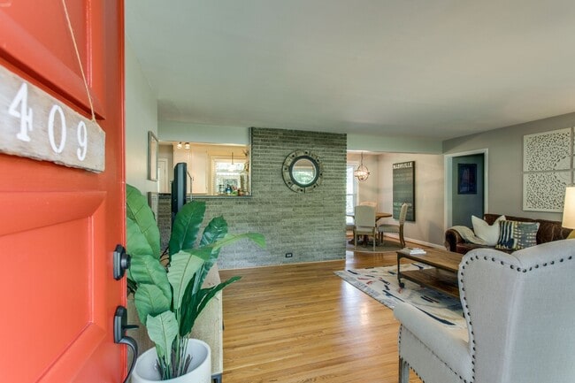 Photo - Crieve Hall Ranch with Studio