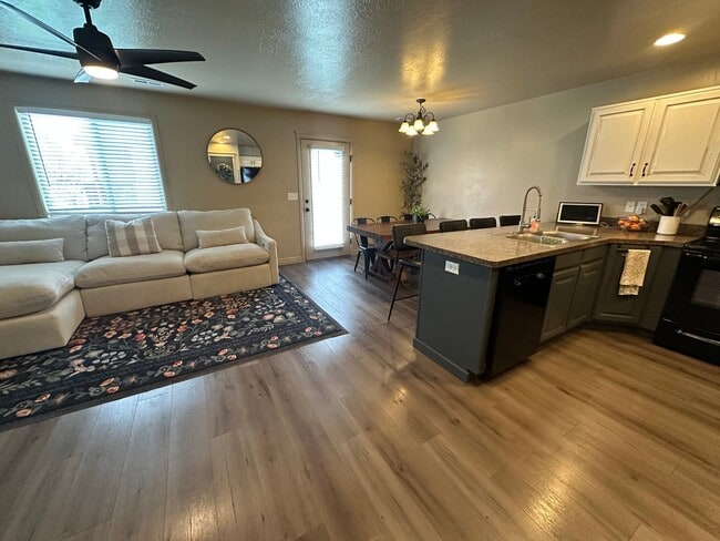 Photo - 2269 S Knights Way