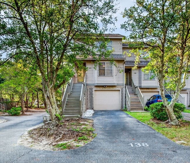 Photo - Comfortable Living Minutes from Downtown Charleston