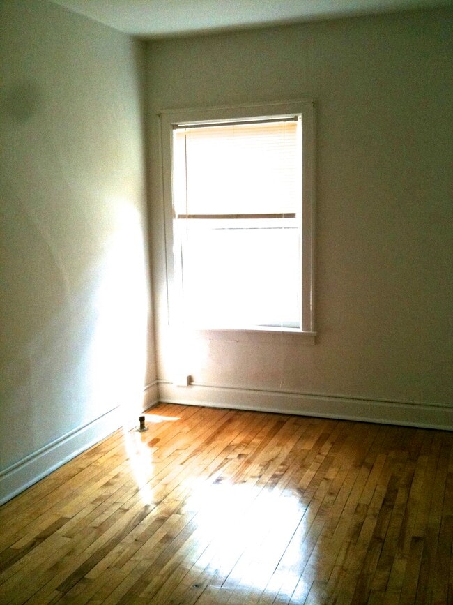 Kensington Hall Apartments