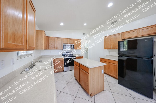 Photo - 13182 W Cypress St