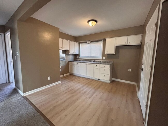 Photo - 20221 Tireman Ave