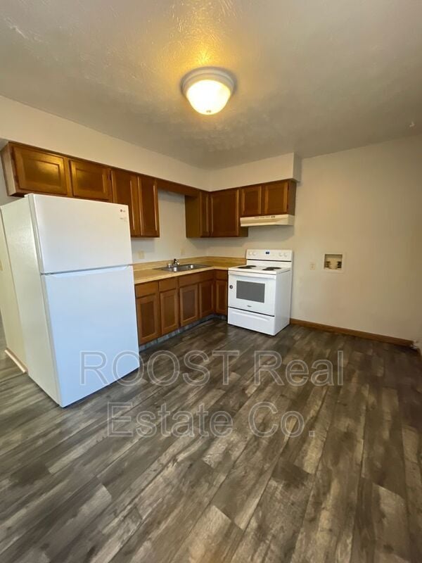 Photo - 209 N Madison Rd