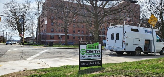 Photo - 260 Gross St Unit Paliotta Properties